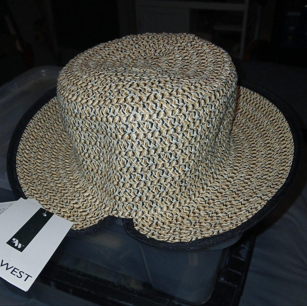 Nwt Nine West Hat